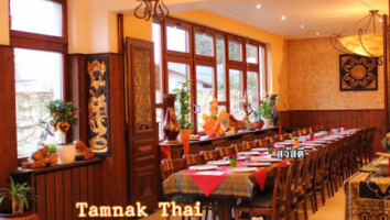 Tamnak Thai food