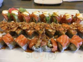 Oshi Poke Bowl And Sushi food