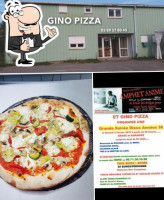 Gino Pizza food