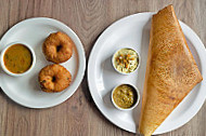 Sri Sairam Parlour food