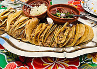 Mexicano La Taqueria food