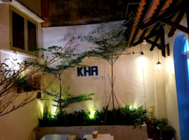 Kha Hostel Cafe outside
