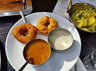 Rishi's Indian Aroma food