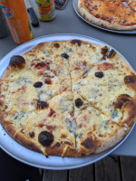 Pizza Chez Wilfrild Merindol food