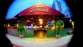Zepellin E Pizzaria outside