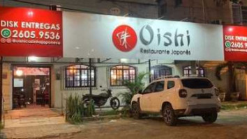 Oishi outside