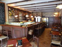 Weingalerie - Bodega Munoz Viegas inside
