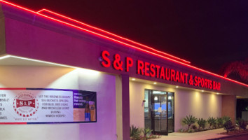 S&p Restaurant Sports Bar outside