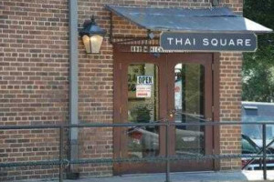 Thai Square outside