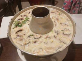 Chan Dara Thai Cafe food