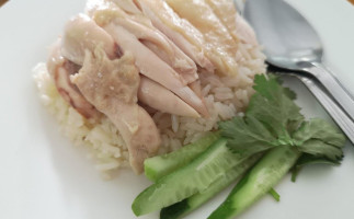 ข้าวมันไก่เจ๊แคท food