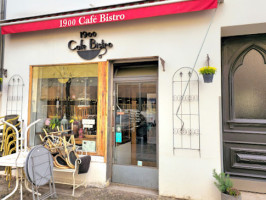 1900 Cafe Bistro outside