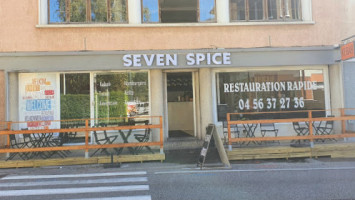 Seven Spice outside
