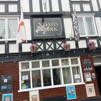 Noah's Ark Inn outside