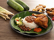 Nasi Kukus Ayam Berempah Arqila inside