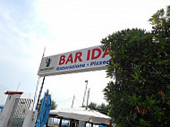 Bar Ida outside