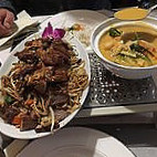3 Naree Thai Cuisine food