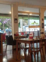 Bandeira Cafe inside