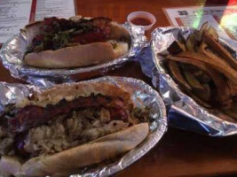 Moe Dogs Grill food