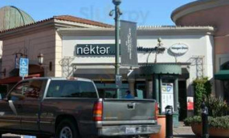 Nekter Juice outside