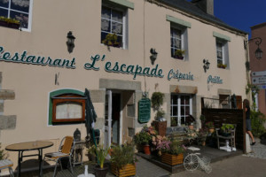 L'escapade inside