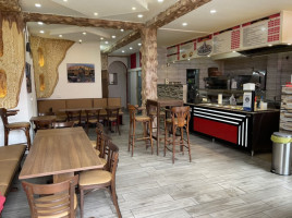 Pizzeria Rialto inside
