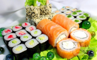 Vashi Sushi food