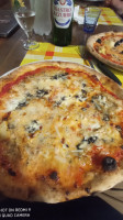 Pizzeria La Macina food