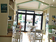 Lu-Ma Café inside