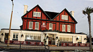 Toby Carvery Thorpe Bay outside