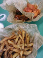 Wingstop inside