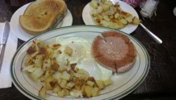 George's Luncheonette food