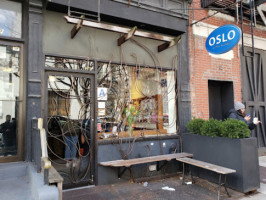 Oslo Coffee Roasters outside