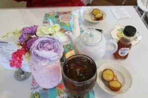 Chantilly's Tea Room food