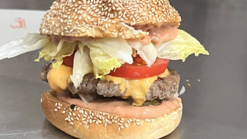 Frank's Burger-Licious BBQ food