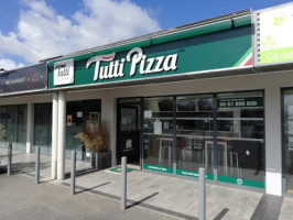 Tutti Pizza Aussonne outside