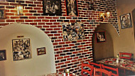Pizzeria Da Salvatore 1140 inside