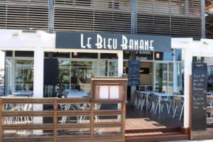 Le Bleu Banane inside