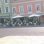 Cafe Am Platz outside