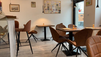 Pizzeria Venezia Kettwig inside