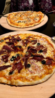 Tornado Pizzeria food