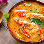 Tiara Tom Yam food