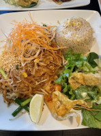 Rachada Thai Cuisine inside