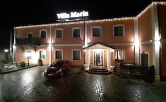 Готельно ресторанний комплекс Villa Maria outside