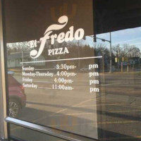El Fredo Pizza outside