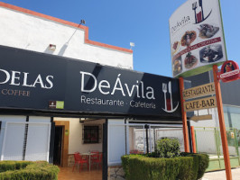 Deavila Cafeteria inside