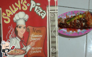 Sally`s Pizza food