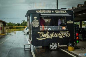 Volksburgers food