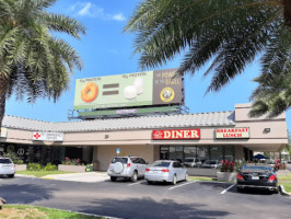 Duffys Diner outside