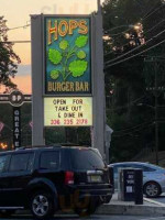 Hops Burger outside